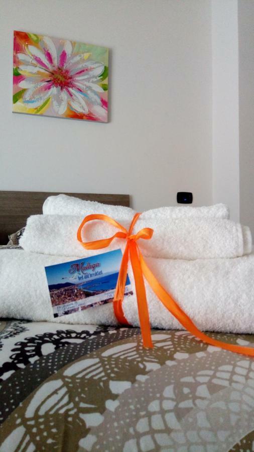 B&B Malaga Salerno Exteriör bild