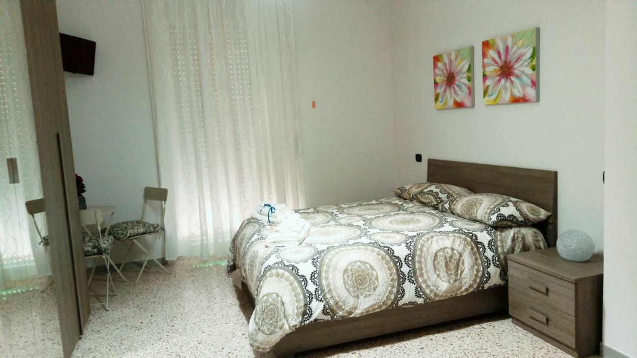 B&B Malaga Salerno Exteriör bild